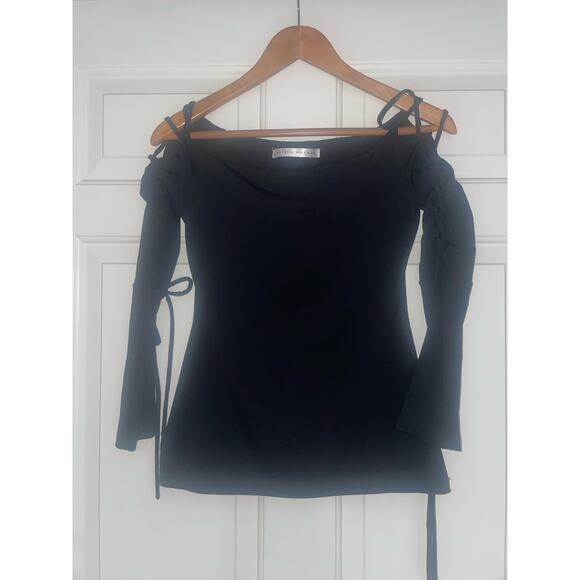 SUSANA MONACO (Revolve) Hailey Off Shoulder Top w Lace Up Sleeves - Picture 4 of 8